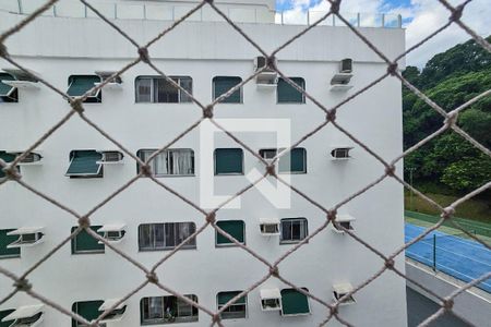 Vista de apartamento para alugar com 2 quartos, 76m² em Jardim Três Marias, Guarujá