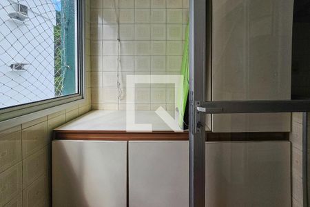 Apartamento para alugar com 76m², 2 quartos e 1 vagaÁrea de serviço