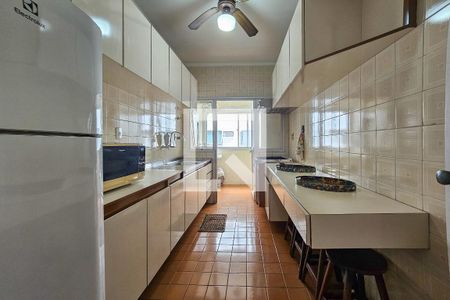 Apartamento para alugar com 76m², 2 quartos e 1 vagaCozinha