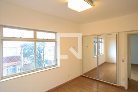 Suíte de apartamento à venda com 3 quartos, 137m² em Santa Efigênia, Belo Horizonte