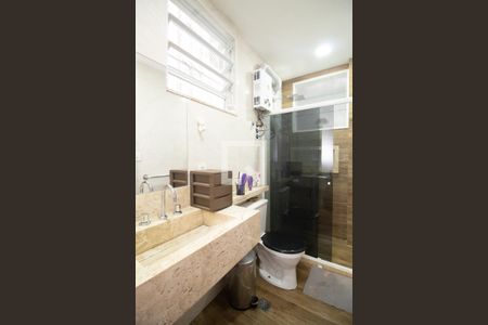 Apartamento à venda com 73m², 2 quartos e sem vagaBanheiro social