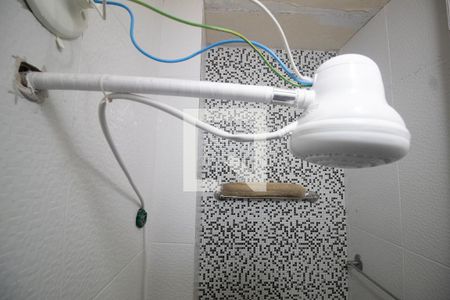 Apartamento à venda com 73m², 2 quartos e sem vagaBanheiro da Área de serviço - chuveiro elétrico