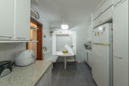 Apartamento para alugar com 117m², 3 quartos e 2 vagasCozinha
