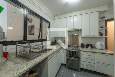 Apartamento para alugar com 117m², 3 quartos e 2 vagasCozinha