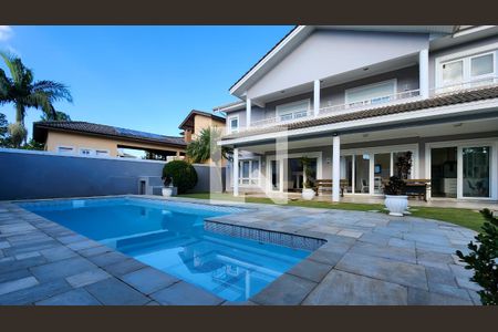 Casa de condomínio para alugar com 700m², 4 quartos e 6 vagasPiscina