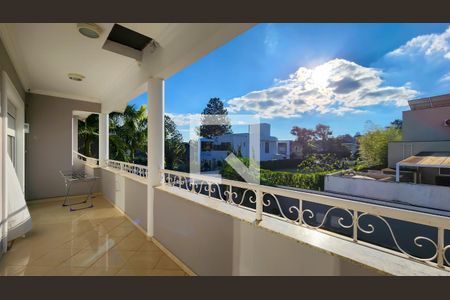 Casa de condomínio para alugar com 700m², 4 quartos e 6 vagasVaranda da Suíte 