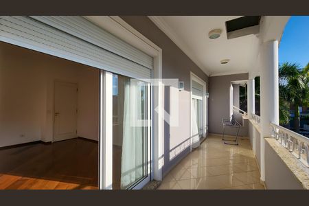 Casa de condomínio para alugar com 700m², 4 quartos e 6 vagasVaranda da Suíte 