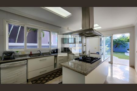 Casa de condomínio para alugar com 700m², 4 quartos e 6 vagasCozinha