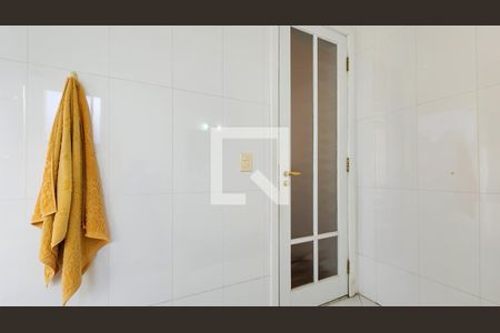 Casa de condomínio para alugar com 700m², 4 quartos e 6 vagasBanheiro da Suíte 1