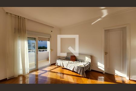 Casa de condomínio para alugar com 700m², 4 quartos e 6 vagasSuíte 1