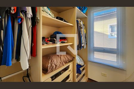 Casa de condomínio para alugar com 700m², 4 quartos e 6 vagasCloset da suíte 3