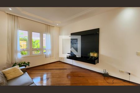 Casa de condomínio para alugar com 700m², 4 quartos e 6 vagasSala 2
