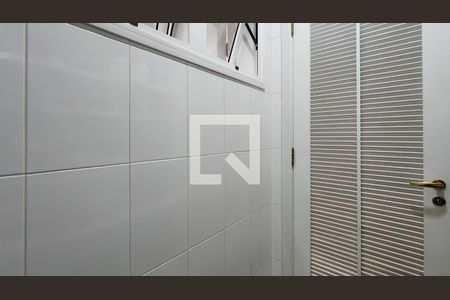 Casa de condomínio para alugar com 700m², 4 quartos e 6 vagasDespensa