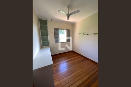 Casa à venda com 3 quartos, 210m² em Castelo, Belo Horizonte