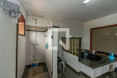 Casa à venda com 535m², 5 quartos e 8 vagas Casa à venda com 535m², 5 quartos e 8 vagasBanheiro da Suíte 1