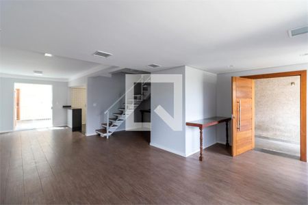 Casa à venda com 4 quartos, 142m² em Santo Amaro, São Paulo