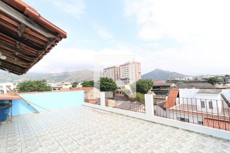 Apartamento para alugar com 400m², 2 quartos e sem vaga Apartamento para alugar com 400m², 2 quartos e sem vagaTerraço