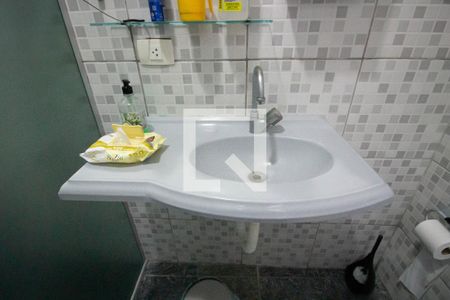 Casa à venda com 178m², 3 quartos e 1 vagaBanheiro