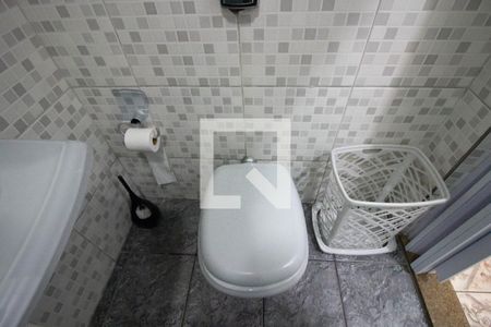 Casa à venda com 178m², 3 quartos e 1 vagaBanheiro