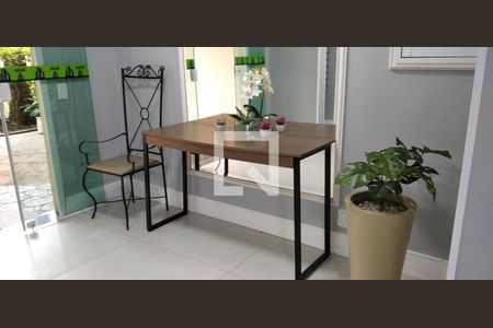 Apartamento para alugar com 55m², 2 quartos e 1 vaga Apartamento para alugar com 55m², 2 quartos e 1 vagaHall de entrada