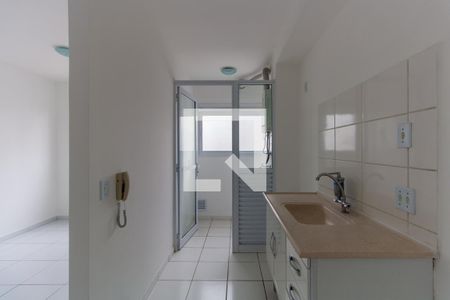 Cozinha de apartamento para alugar com 1 quarto, 35m² em Jardim Ibitirama, São Paulo