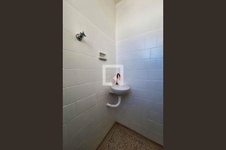 Banheiro de apartamento para alugar com 1 quarto, 30m² em Icaraí, Niterói