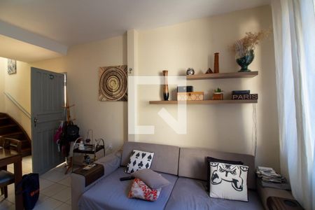 Sala de casa à venda com 2 quartos, 100m² em Vila Cordeiro, São Paulo