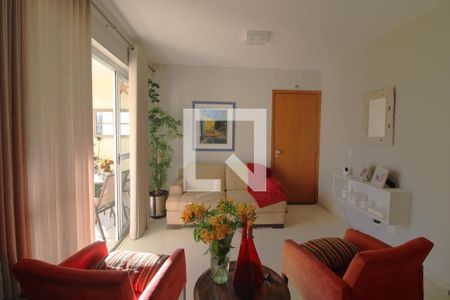 Sala de apartamento à venda com 3 quartos, 82m² em Vila Sofia, São Paulo