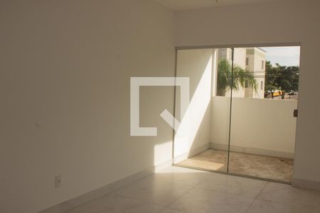Sala de apartamento à venda com 2 quartos, 116m² em Cabral, Contagem
