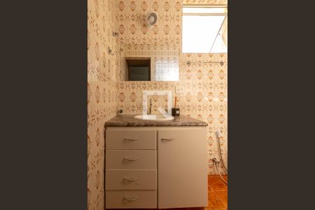 Apartamento à venda com 110m², 3 quartos e 2 vagasBanheiro no quarto 3