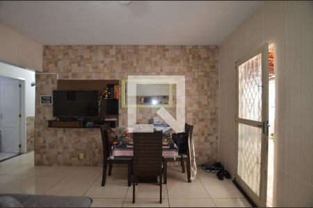 "''' de casa para alugar com 3 quartos, 100m² em Marechal Hermes, Rio de Janeiro