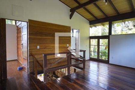 Sala 2 de casa para alugar com 4 quartos, 180m² em Lagoa da Conceição, Florianópolis