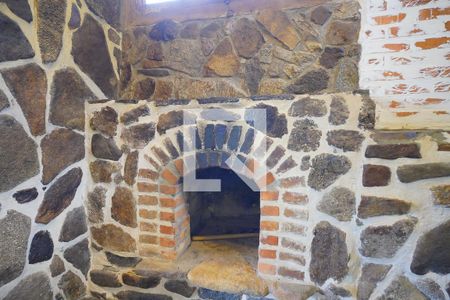 Sala - Lareira de casa para alugar com 4 quartos, 180m² em Lagoa da Conceição, Florianópolis