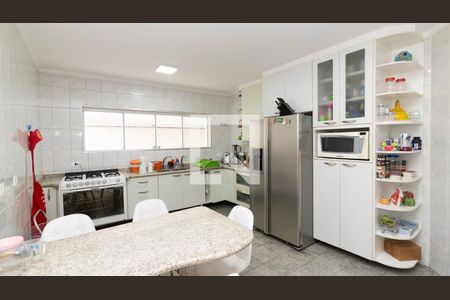 Casa à venda com 430m², 3 quartos e 4 vagas Casa à venda com 430m², 3 quartos e 4 vagasCozinha