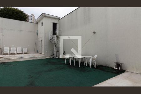 Casa à venda com 430m², 3 quartos e 4 vagas Casa à venda com 430m², 3 quartos e 4 vagasQuintal