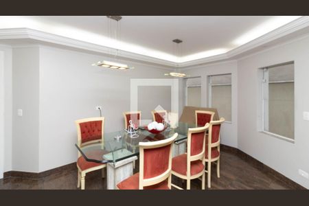 Casa à venda com 430m², 3 quartos e 4 vagas Casa à venda com 430m², 3 quartos e 4 vagasSala de Jantar