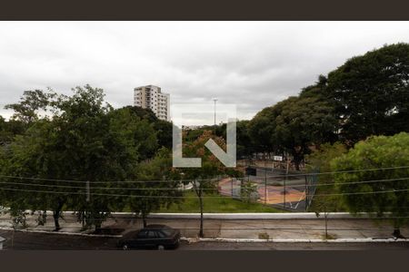 Casa à venda com 430m², 3 quartos e 4 vagas Casa à venda com 430m², 3 quartos e 4 vagasVista da Sacada