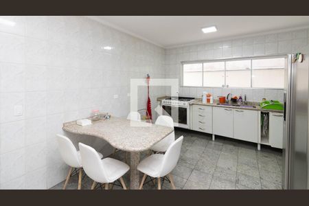 Casa à venda com 430m², 3 quartos e 4 vagas Casa à venda com 430m², 3 quartos e 4 vagasCozinha