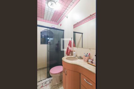 Casa à venda com 260m², 4 quartos e 2 vagasBanheiro