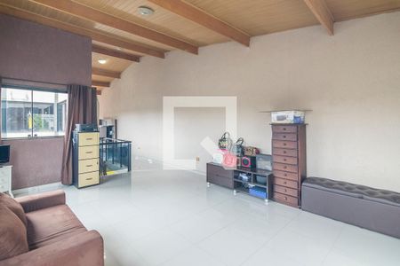 Casa à venda com 260m², 4 quartos e 2 vagasSótão