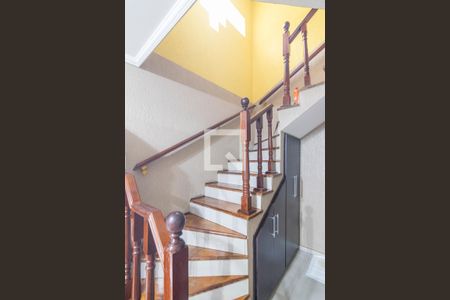 Escada de casa à venda com 4 quartos, 260m² em Jardim Itapoan, Santo André
