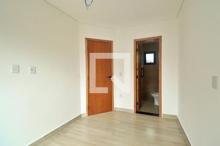 Suíte - Quarto 1 de apartamento para alugar com 2 quartos, 50m² em Jardim Santo Alberto, Santo André