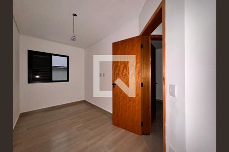 Quarto 1 de apartamento para alugar com 2 quartos, 50m² em Jardim Santo Alberto, Santo André