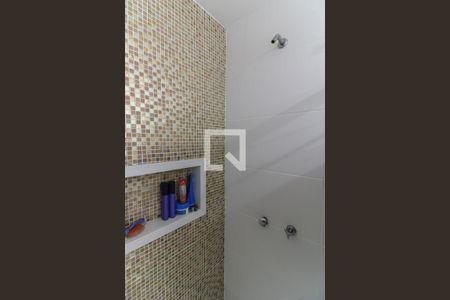 Casa de condomínio à venda com 248m², 4 quartos e 1 vagaSuíte 1 - Banheiro