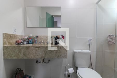 Casa de condomínio à venda com 248m², 4 quartos e 1 vagaSuíte 2 - Banheiro