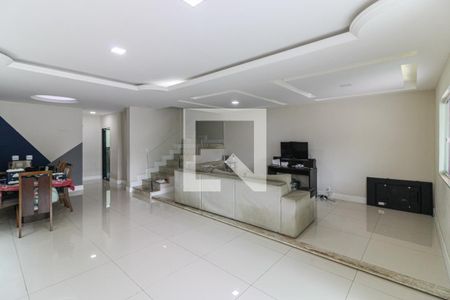 Sala de casa de condomínio à venda com 4 quartos, 248m² em Barra da Tijuca, Rio de Janeiro