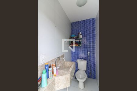 Casa de condomínio à venda com 248m², 4 quartos e 1 vagaÁrea Externa - Lavabo