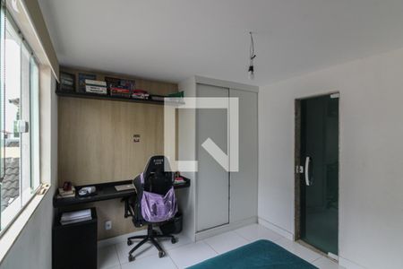 Casa de condomínio à venda com 248m², 4 quartos e 1 vagaSuíte 3