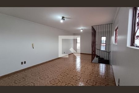 Sala de TV de casa para alugar com 3 quartos, 225m² em Vila Elza, Sorocaba