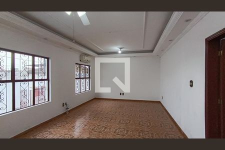 Sala de casa para alugar com 3 quartos, 225m² em Vila Elza, Sorocaba